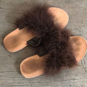 Brother Vellies feather slides